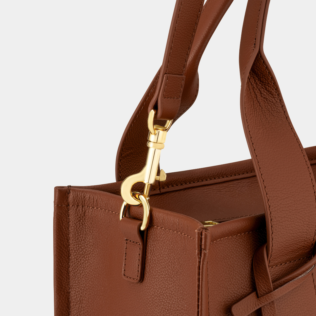 Medium Taylor Luxe leather Tote bag Tan